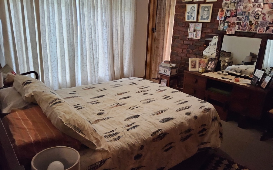 3 Bedroom Property for Sale in Kannoniers Park North West